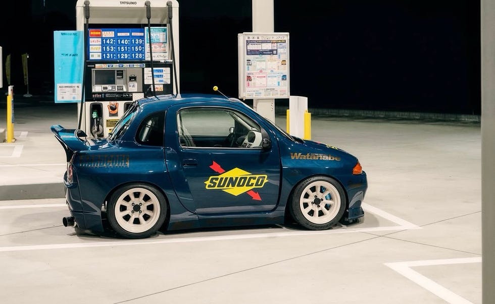 mini r32 gas pump side