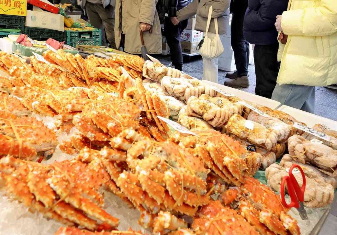 Sapporo’s Nijo Market Bustles with Foreign Tourists, Shoppers Buying Crabs, Salmon, Scallops