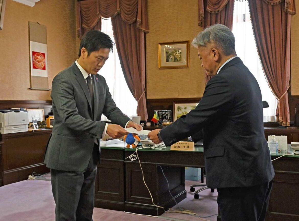 Osaka Governor, Mayor Ready for Elections over Metropolis Plan