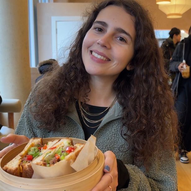 The sandwich left me full