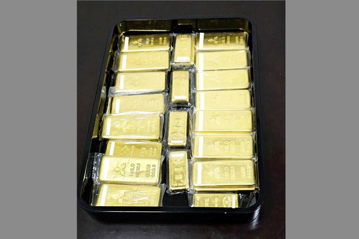 Anonymous individual donates gold bars worth US$3.6mil. to Osaka water bureau