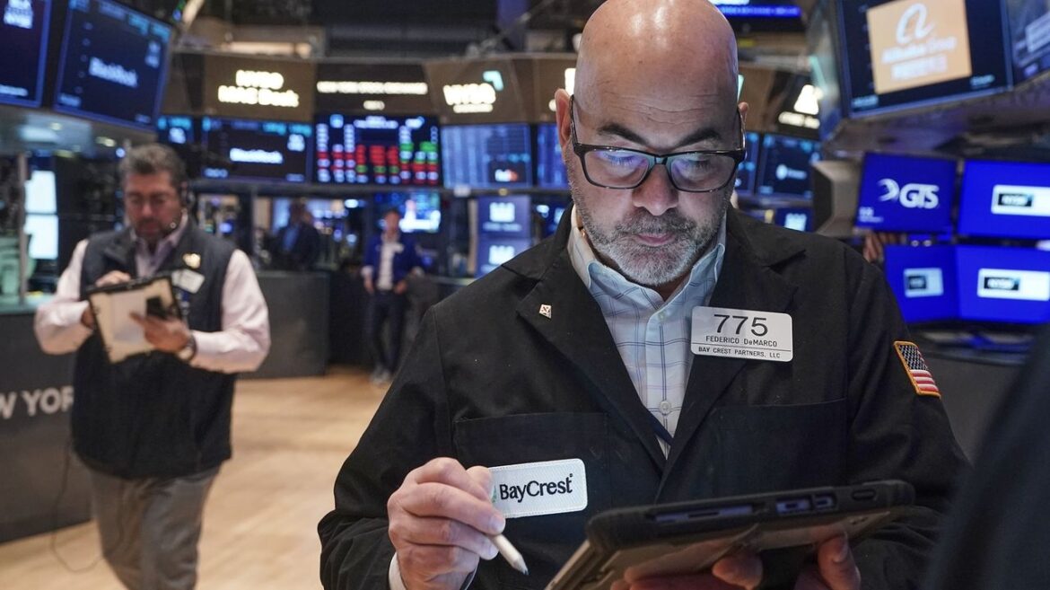 World shares mostly advance and Japan falls ahead of Lunar New Year holidays