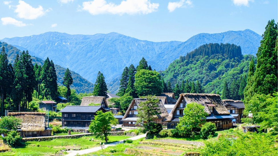  Locals still live and work in the gassho-zukuri houses in the villages of Ainokura and Suganuma, which feature steep thatched roofs and have been designated a Unesco World Heritage site