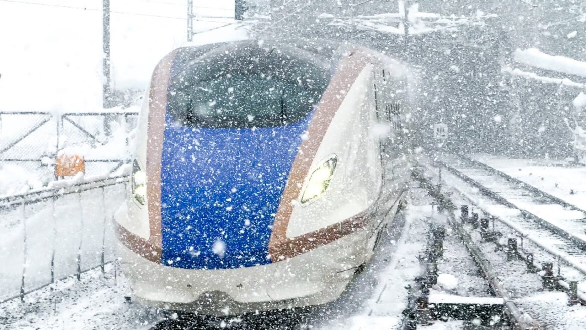 When the Shinkansen Meets Japan's Worst Winter Storm ｜Tokyo to Gala Yuzawa🚅