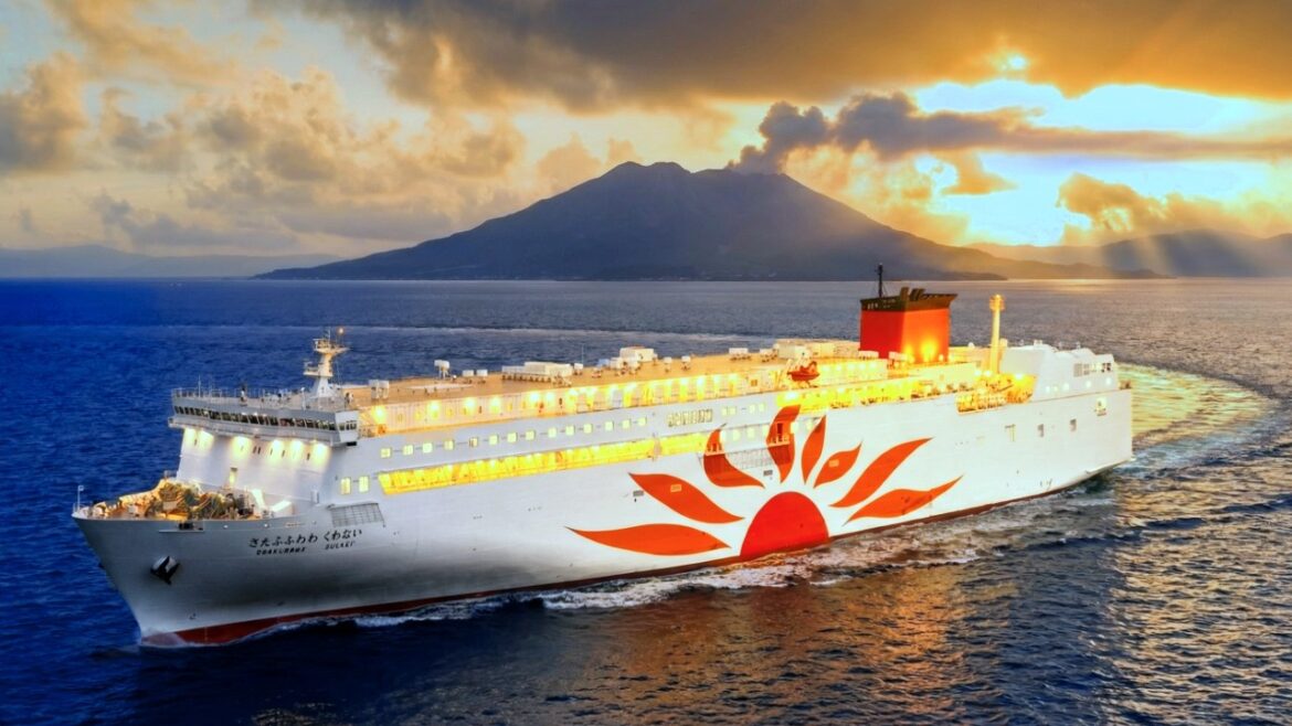 3 Day First Class Trip Japan’s Amazing Overnight Ferry! | Osaka – Kagoshima 🇯🇵 3 Day First Class Trip Japan’s Amazing Overnight Ferry! | Osaka - Kagoshima 🇯🇵