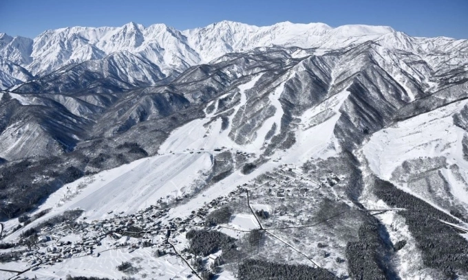 Australian woman dies after her backpack caught in Japan ski lift