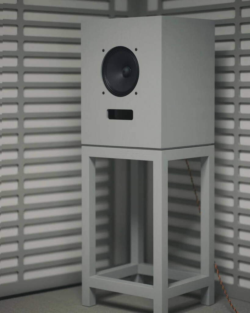 Devon Turnbull
space and sound
sound installation
Japanese concept of Ma