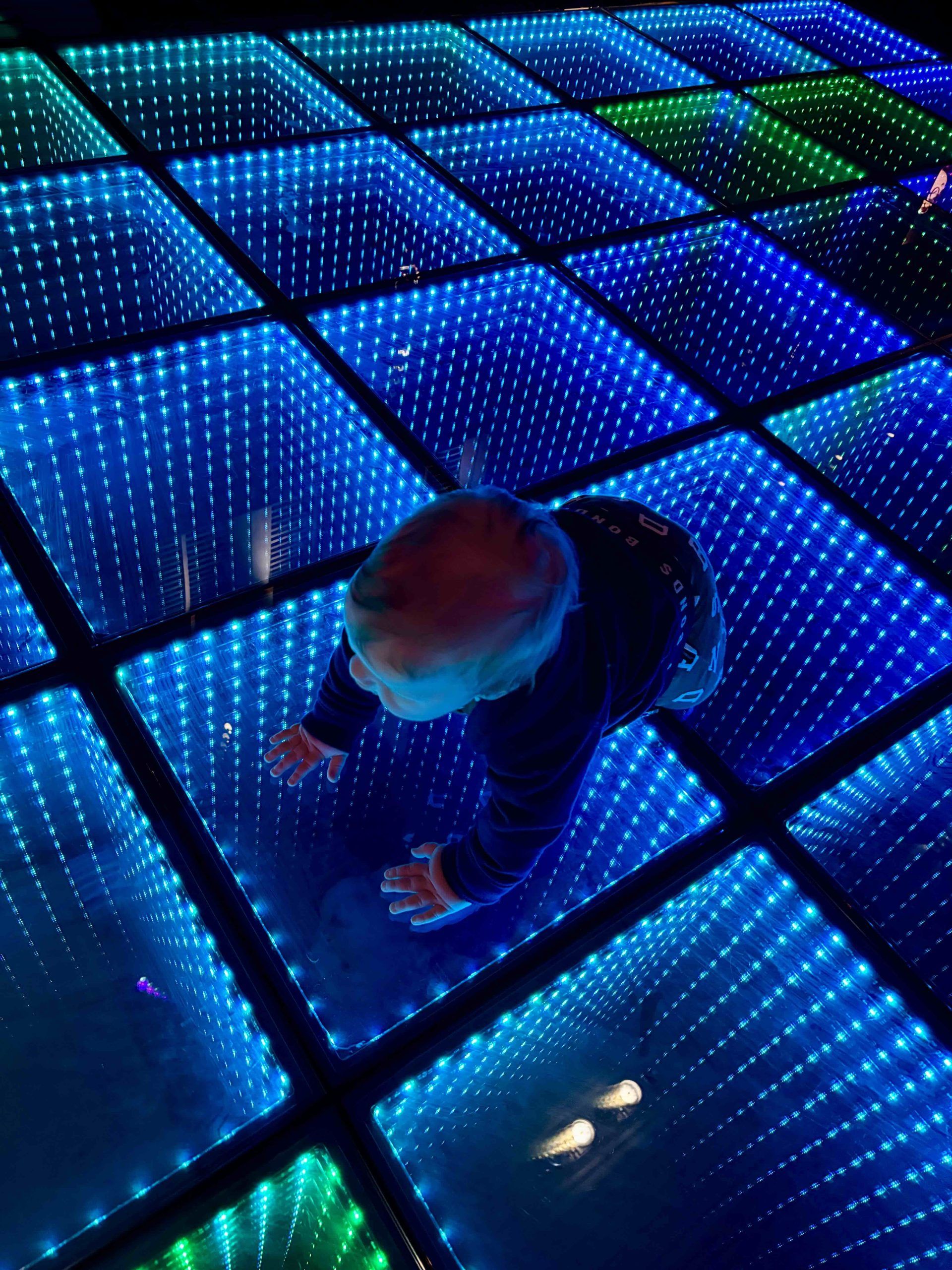 Baby loves disco at Swissotel's bar | Emily McAuliffe