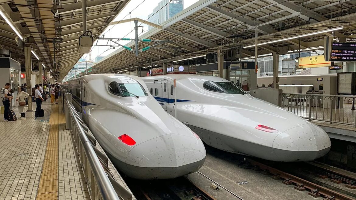 Japan sets a date for the world’s fastest train: it will exceed 370 miles per hour