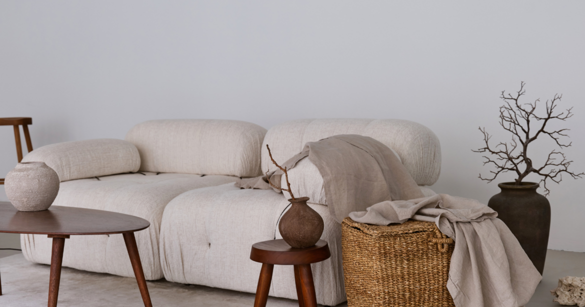 Japanese apartment dwellers have mastered small-space living with this furniture rule most Westerners ignore Japanese apartment dwellers have mastered small-space living with this furniture rule most Westerners ignore