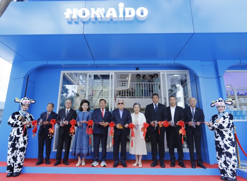 Hokkaido Café opens first flagship store in Thonglor