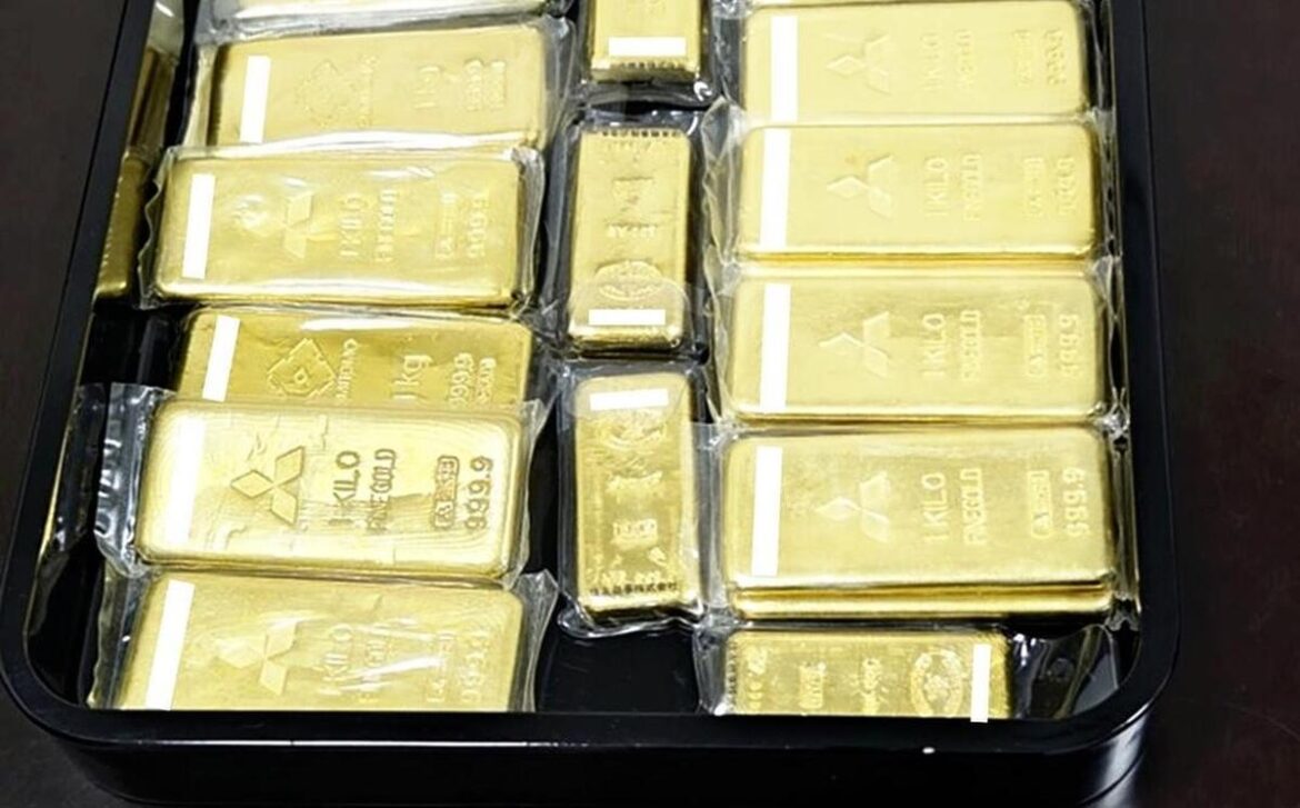 Anonymous Individual Donates Gold Bars Worth ¥566 Mil. to Osaka Municipal Waterworks Bureau