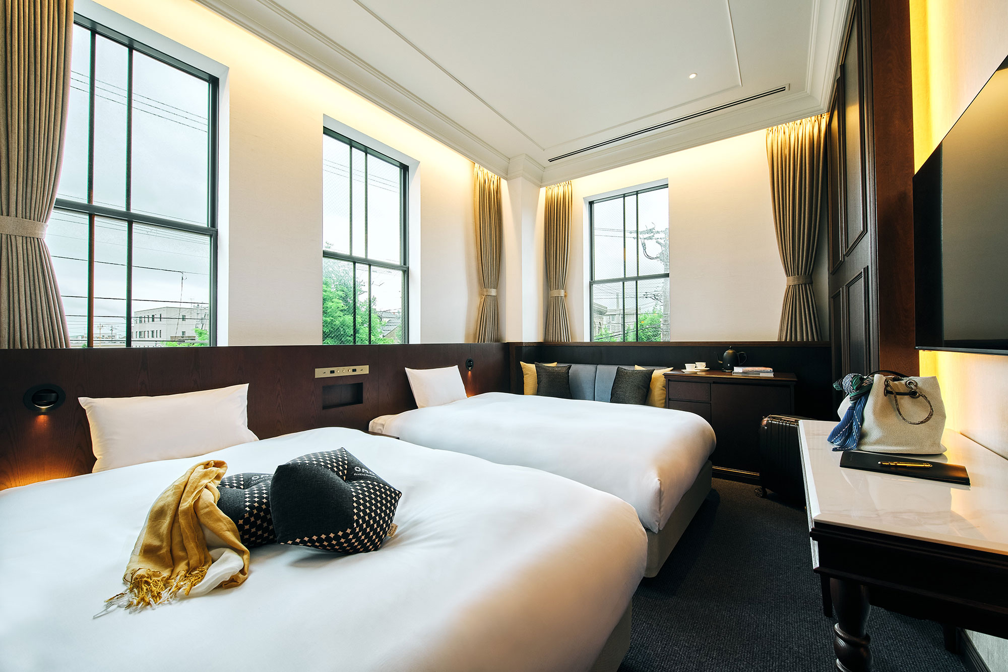 Large rooms with two kingsize beds at OMO5 Otaru by Hoshino Resorts. Image: Hoshino Resorts 