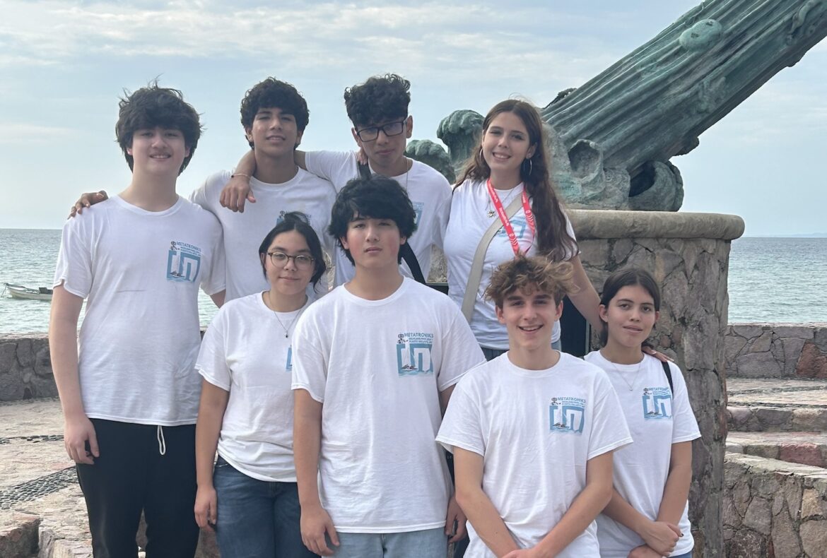 Highland Park-based robotics team wins in Mexico, qualifies for Japan