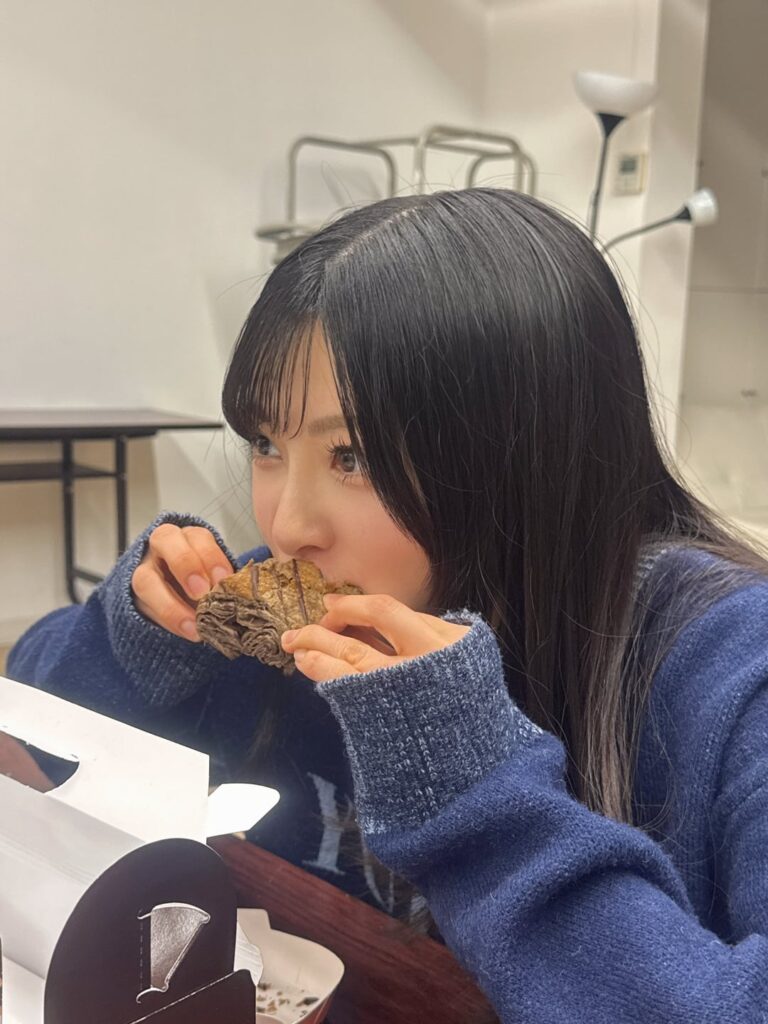 Yuina from Her 1/27 Livestream