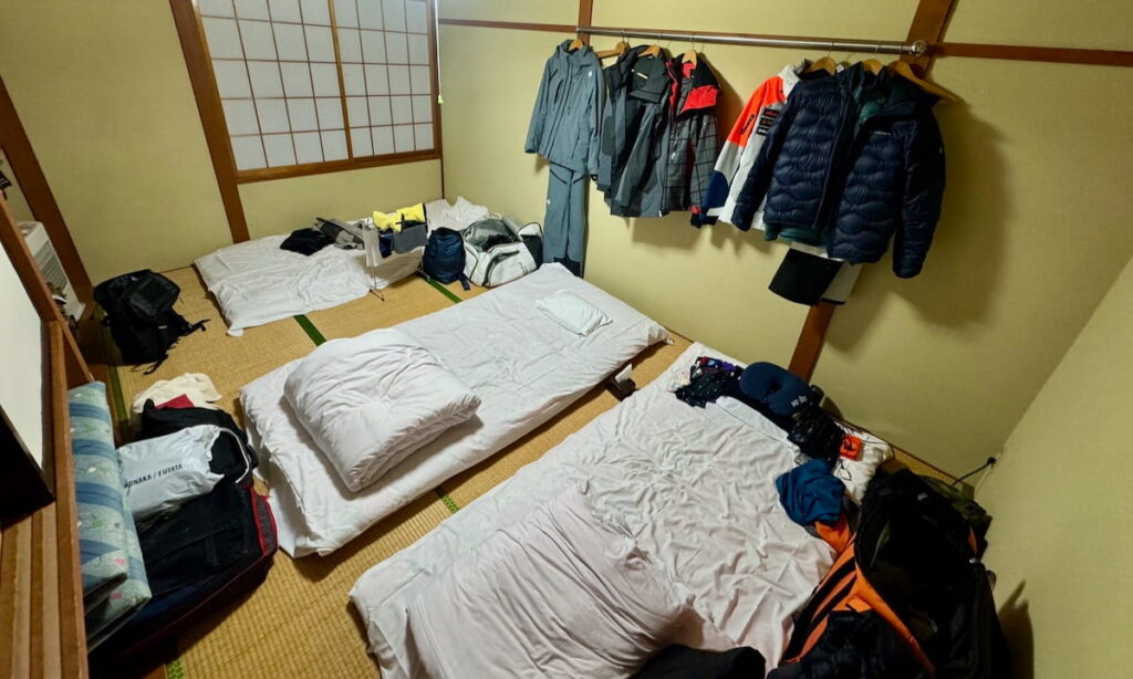 Three people in a small room means little space for anything else. Image: Eliot Cochrane