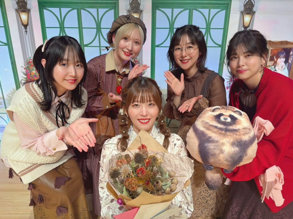 Youmiya Hina, Shiraishi Haruka, Iwami Manaka, Kayano Ai, and Shimabukuro Miyuri from Manaka's Radio TekuTeku Anniversary Manaka Event