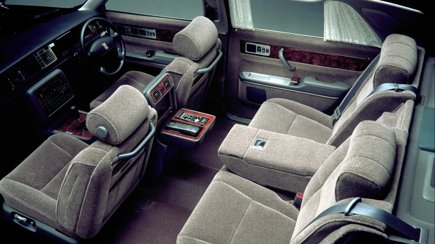 Second Generation Toyota Century V-12 interior shot