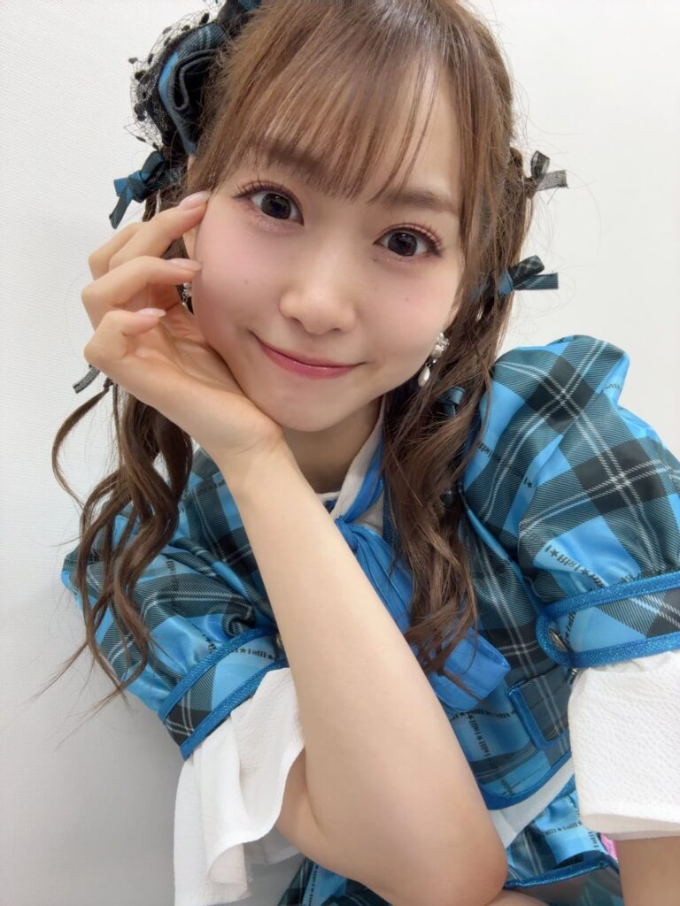 Serizawa Yuu: 💙🤍