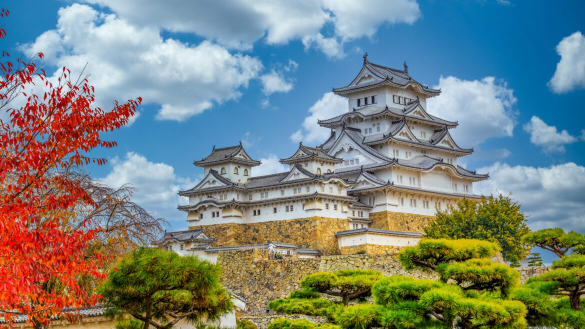 Himeji Castle raises entry tickets to ¥2,500 for tourists and non-residents