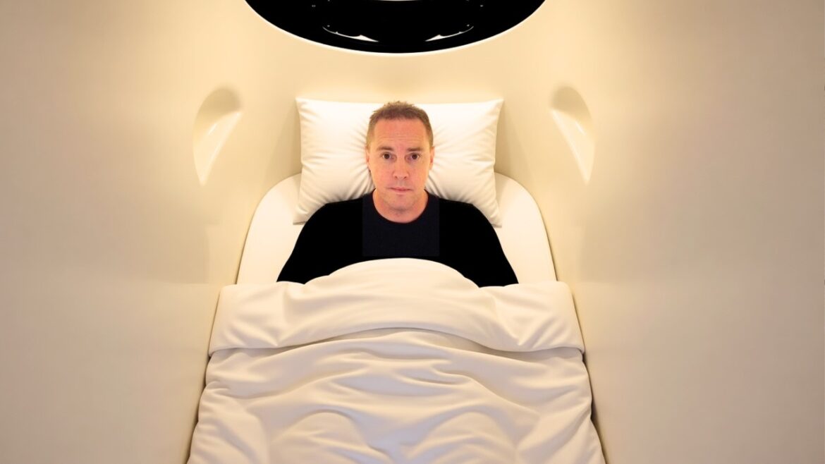 I Try Capsule Hotels In Tokyo, Japan