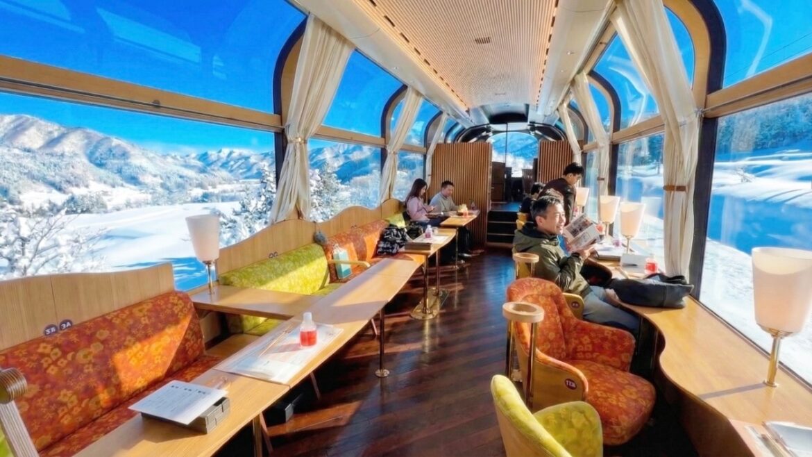 🇯🇵 Riding the World's Snowiest Scenic Train! | Setsugekka Express