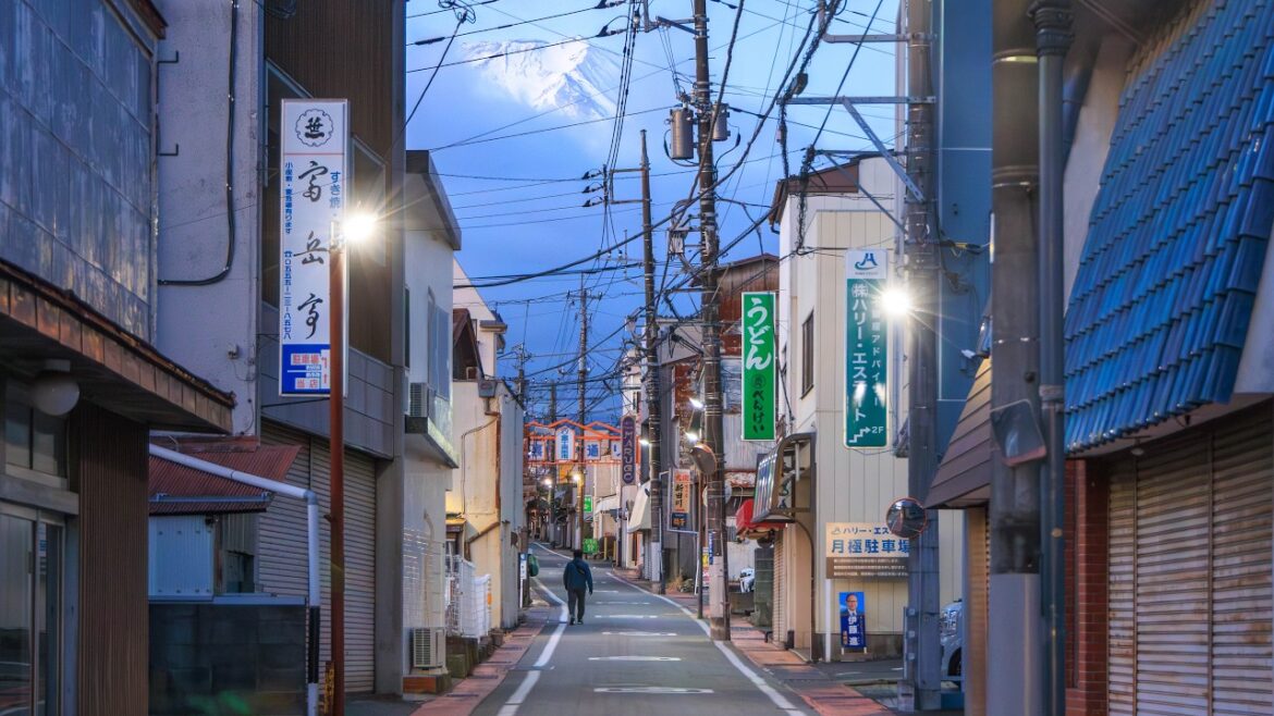 Walking at Dawn through Fujiyoshida | Yamanashi, Japan