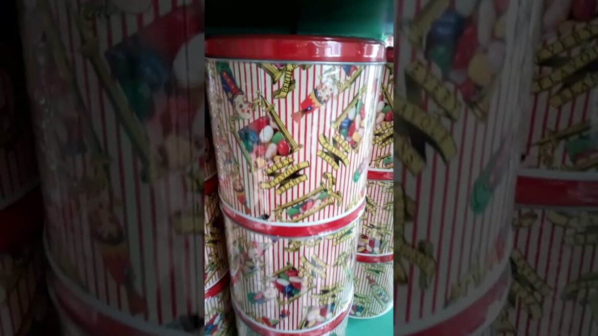 When in #USJ #Osaka #Japan #Short #Shorts When in #USJ #Osaka #Japan #Short #Shorts