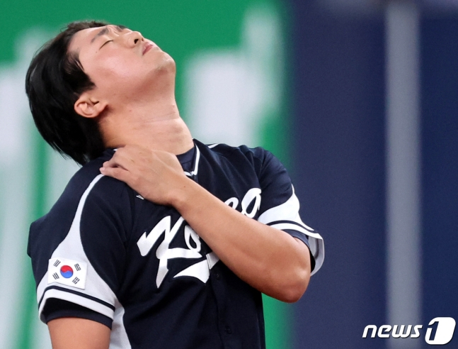 Ko Woo-seok, who was injured in a warm-up match with the Orix Buffaloes during the 2023 WBC tournament. /Photo = News 1