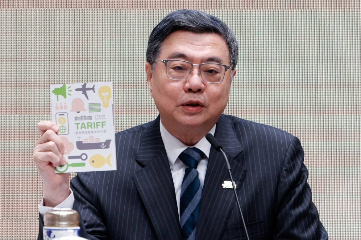 Taiwan’s premier makes rare visit to Japan for WBC