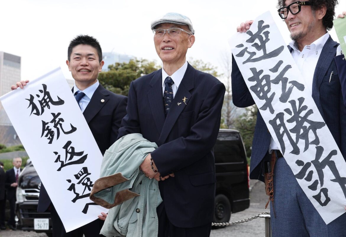 Top court backs Hokkaido hunter who lost gun license after shooting bear