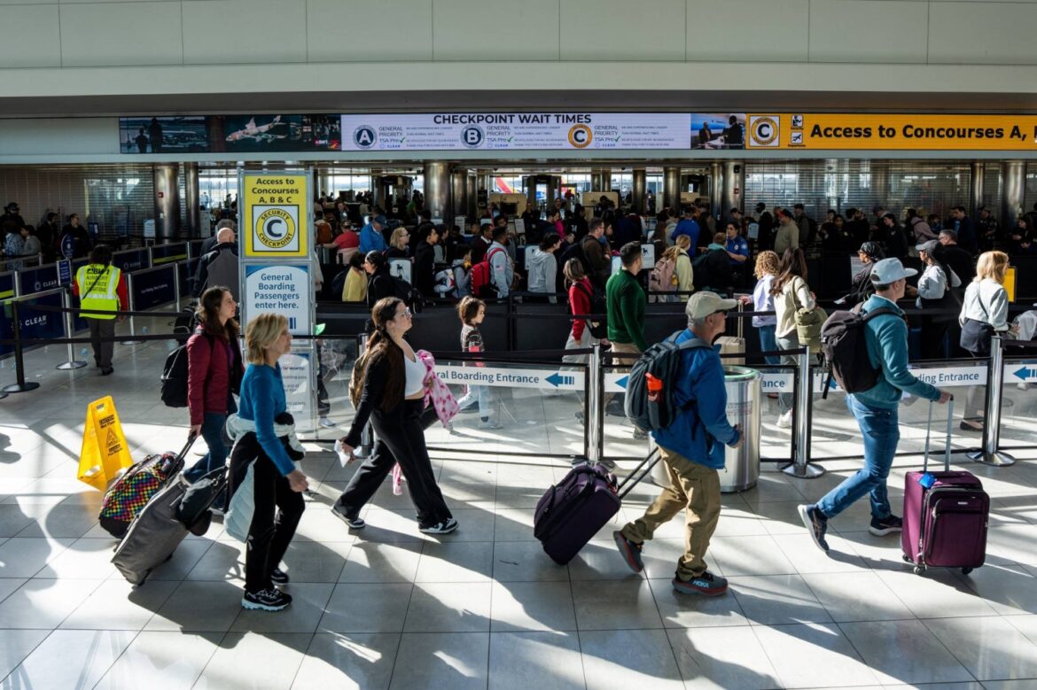 Long airport waits ease after TSA workers receive back pay