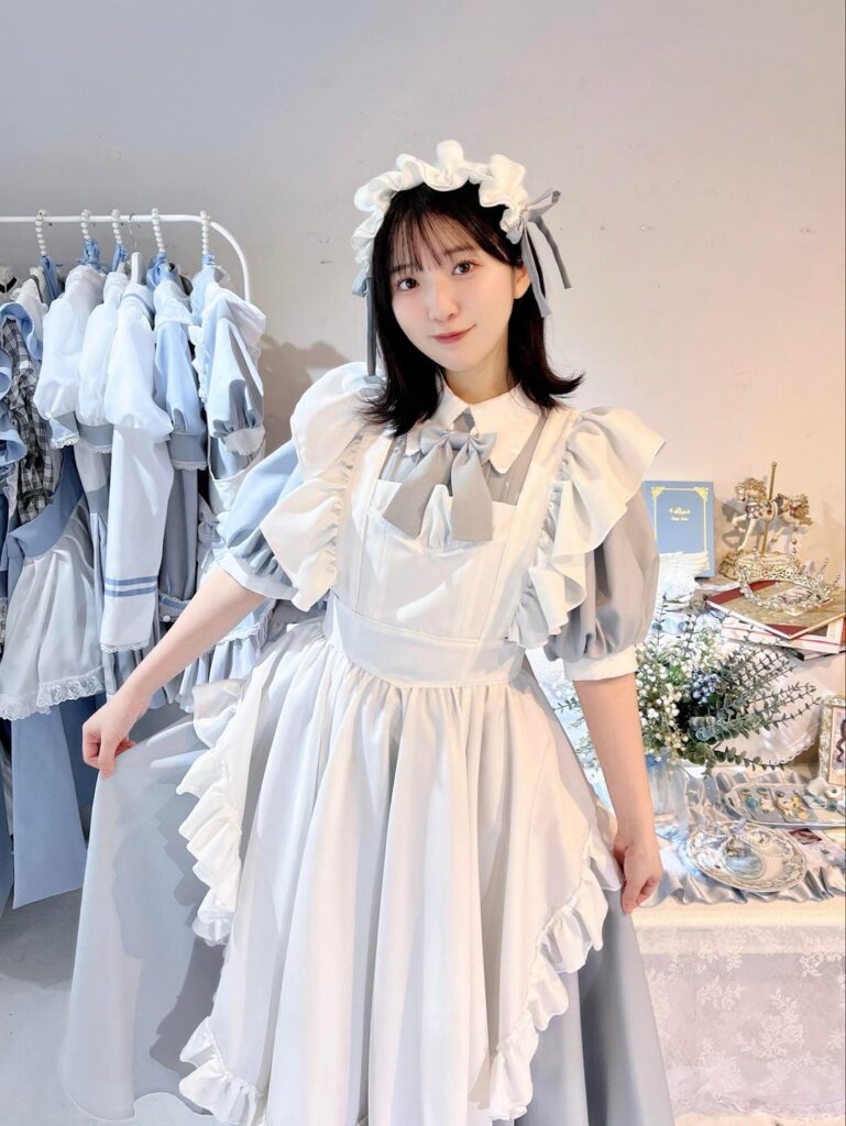 toyota moe: 🤍🩵