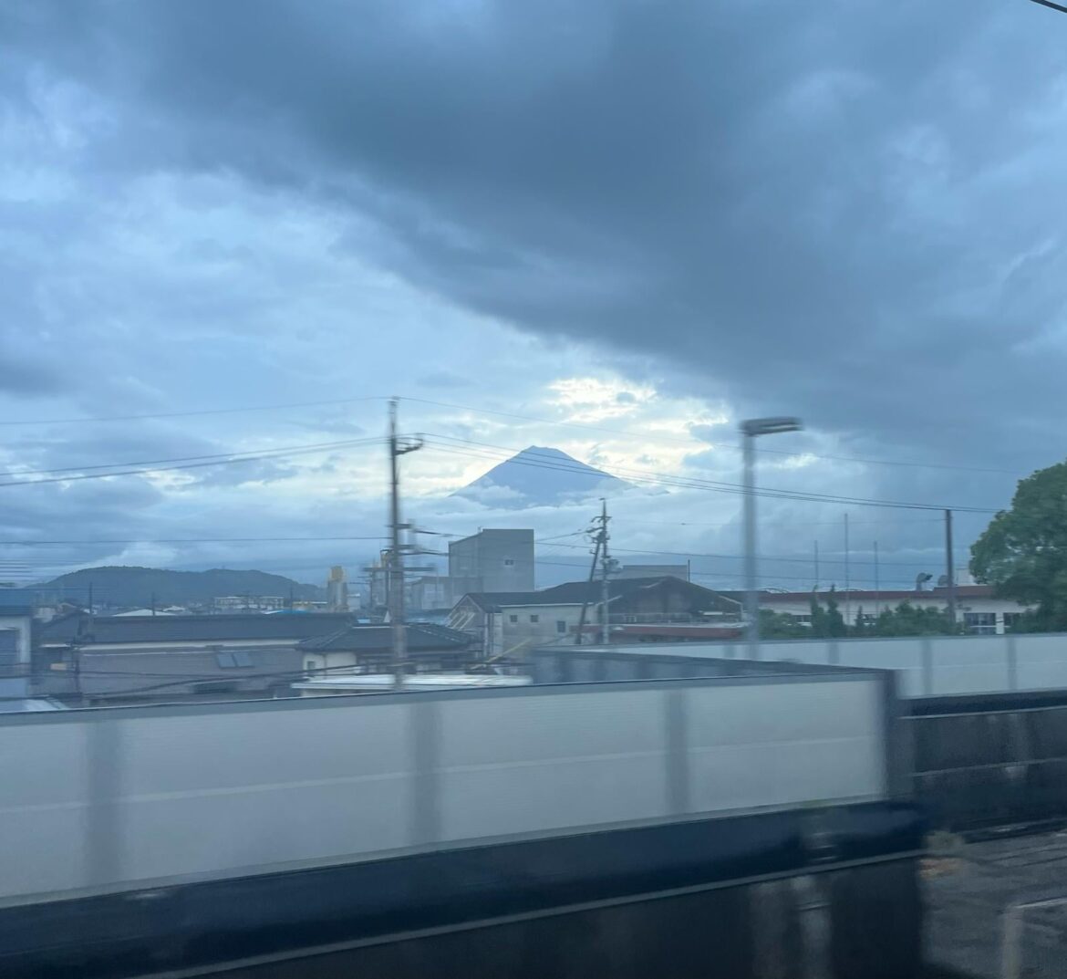 Video of Mt Fuji from train!