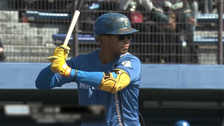 Hokkaido Nippon-Ham win big with a bases loaded slam by Shun Mizutani! Haruki Hosono pitches 6 innings, allowing only 1 runs 7 | Pacific League Hokkaido Nippon-Ham Fighters Shun Mizutani © Pacific League TV