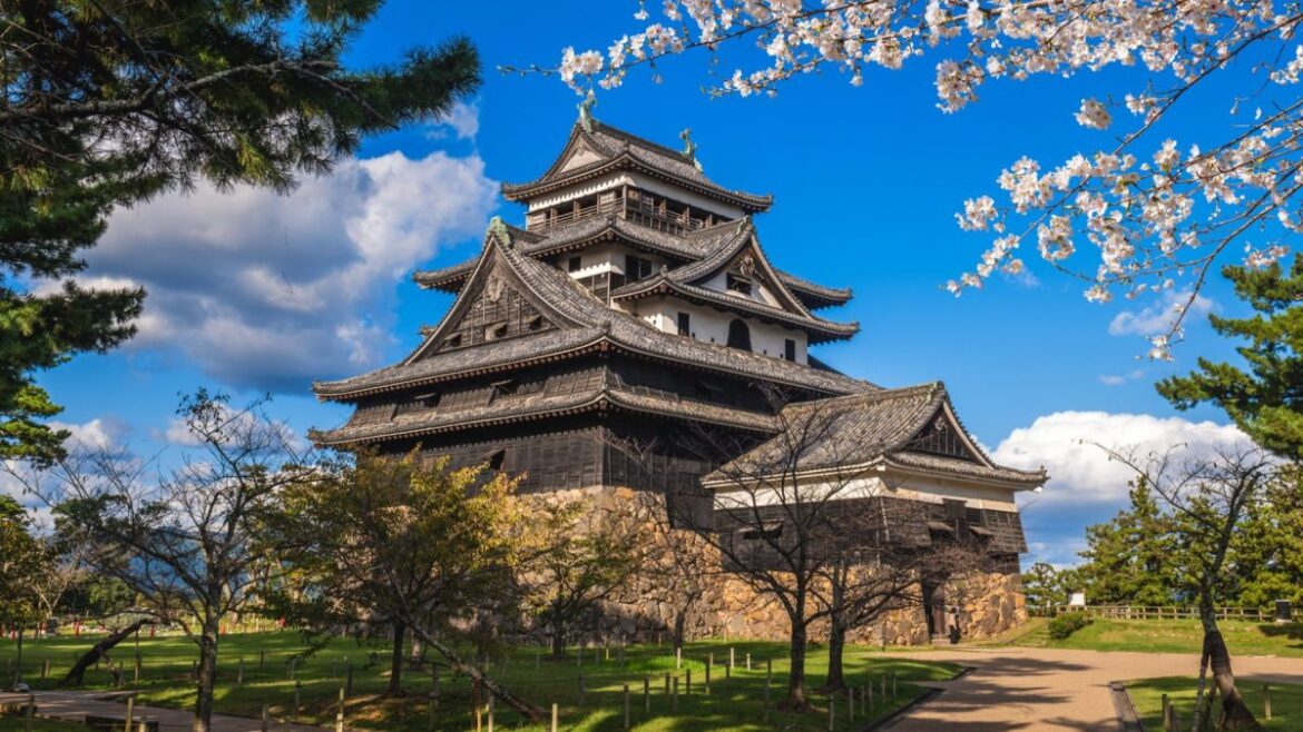 The cheaper, crowd-free alternative to Kyoto