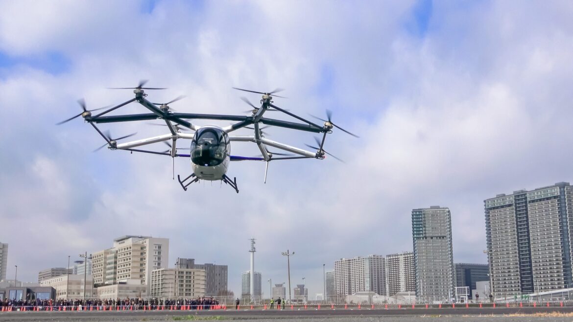 SkyDrive completes first demo flights in Tokyo