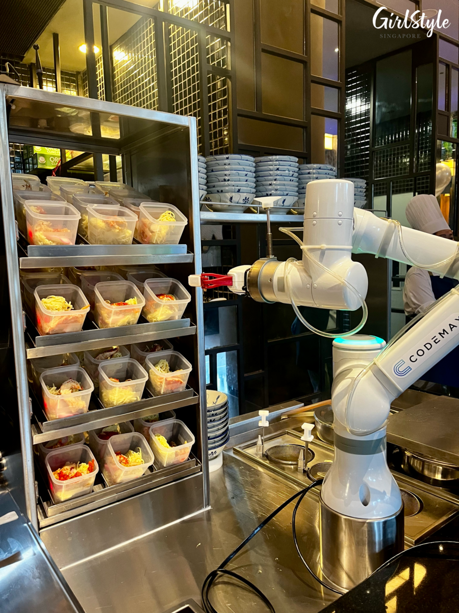 Ramen robot