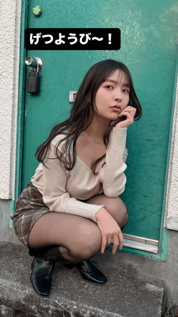 Happy Monday from Uesaka Sumire