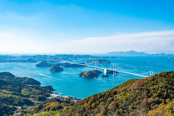 The road and rail bridges across Japan’s spectacular Seto Inland Sea also serve as the platform for a major cycling route.