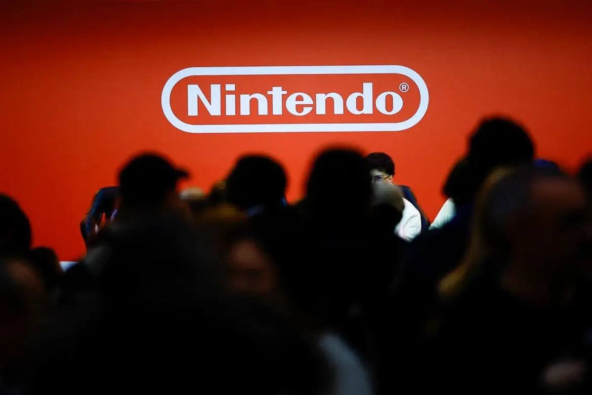 Nintendo announces 290 billion yen share sale by Kyoto bank and others Nintendo announces 290 billion yen share sale by Kyoto bank and others