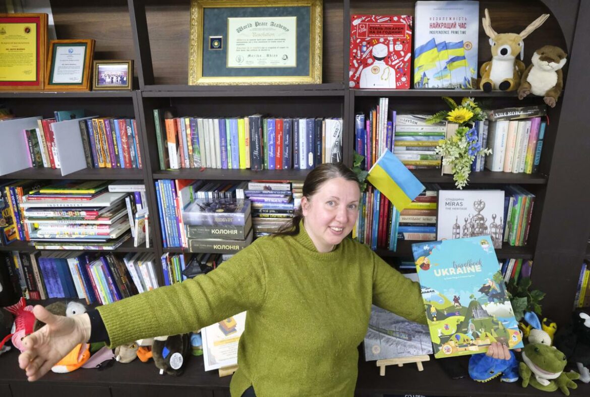 Ukrainian library in Tokyo offers refugees a sense of home