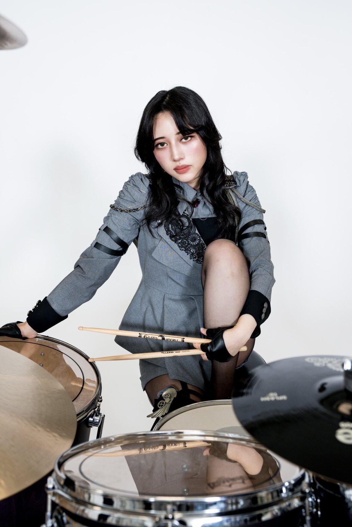 yonezawa akane from the april issue of drum magazine