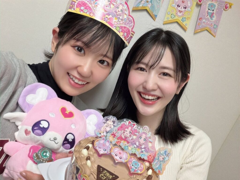 Touyama Nao and Senga Hikari from @living