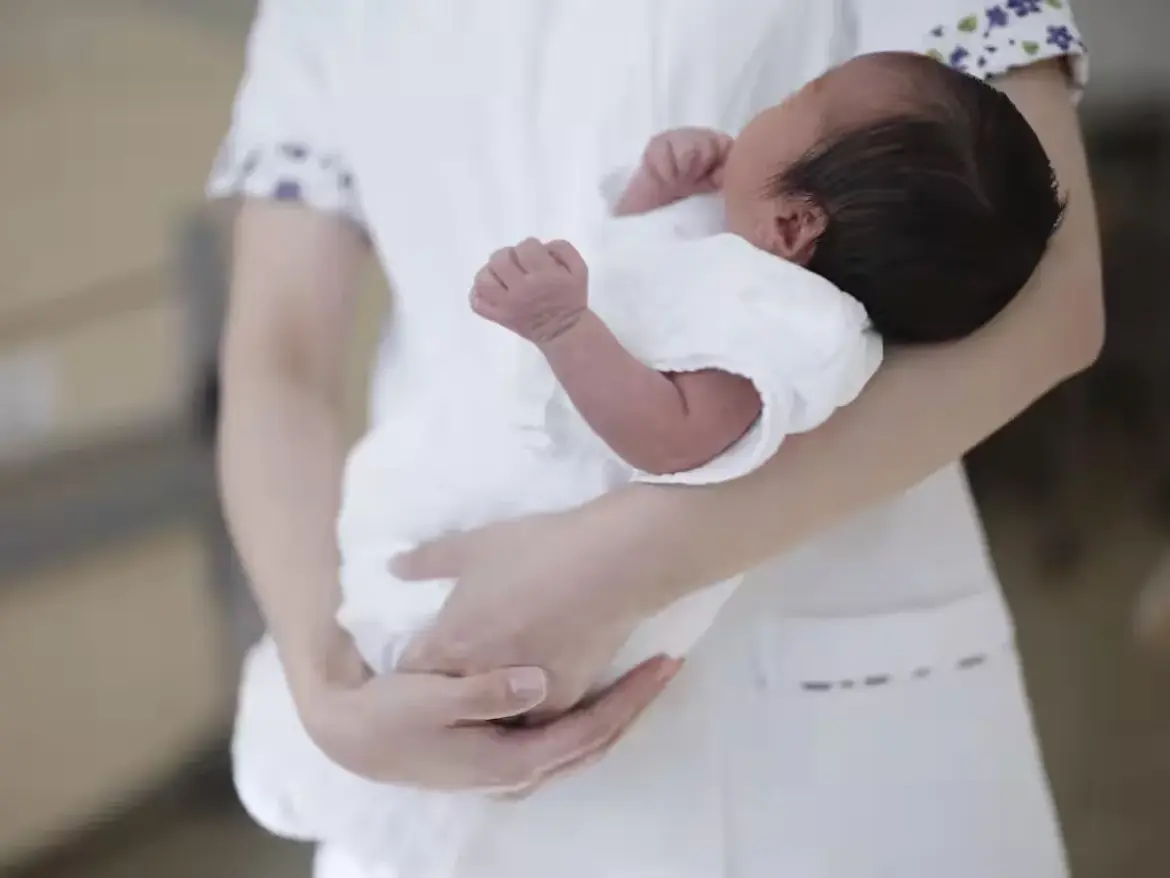 newborn baby O3RGSGSILVLE5B3VR6ZL6PDJCQ