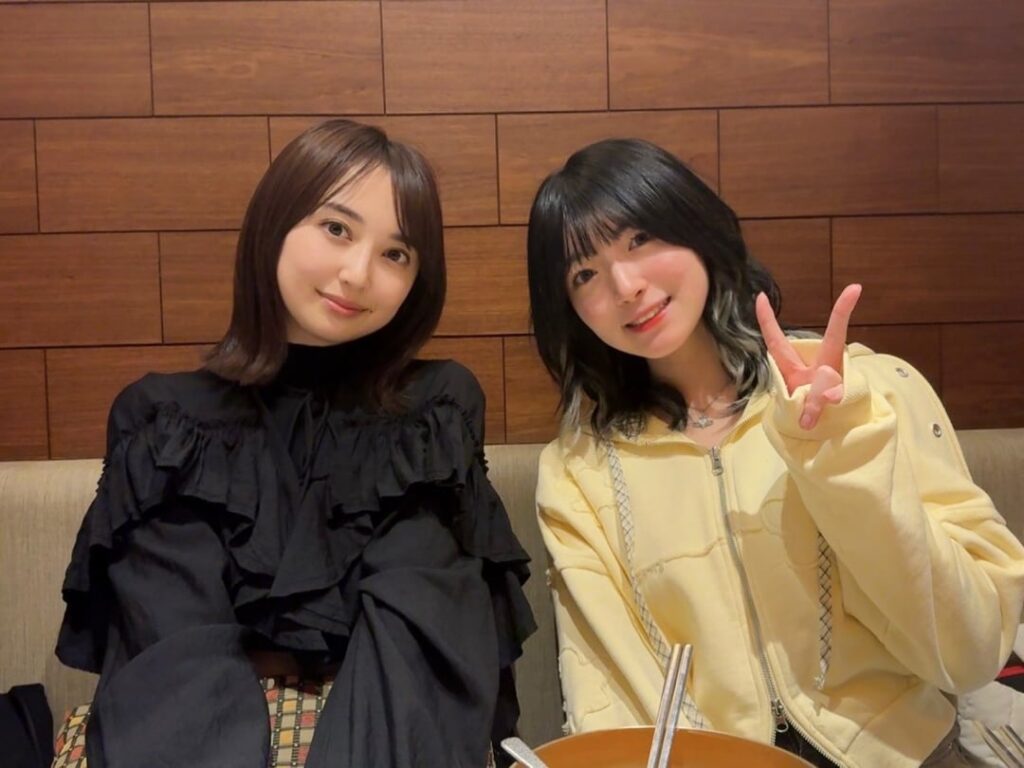 Komiya Arisa and Shindou Amane Hung Out✨🍚❤️