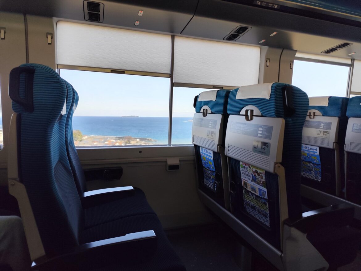 Odoriko train (Izu peninsula)