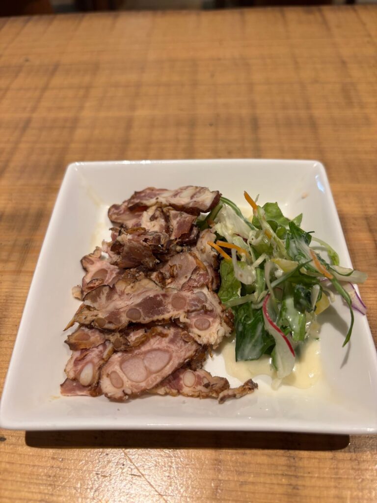 A restaurant featuring Japanese sake and regional ingredients. Kojiya Sanshiro