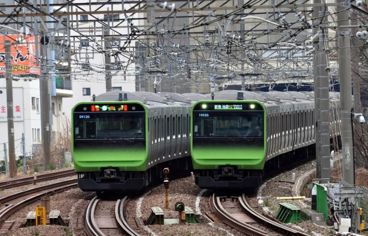 Electric trains on the Yamanote loop line