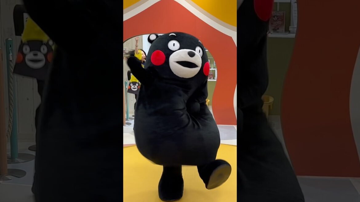 Kumamon Dancing #kumamon #kumamoto #熊本 #熊本県 #japan #dancing #dance #日本 #japan #kumamotocity